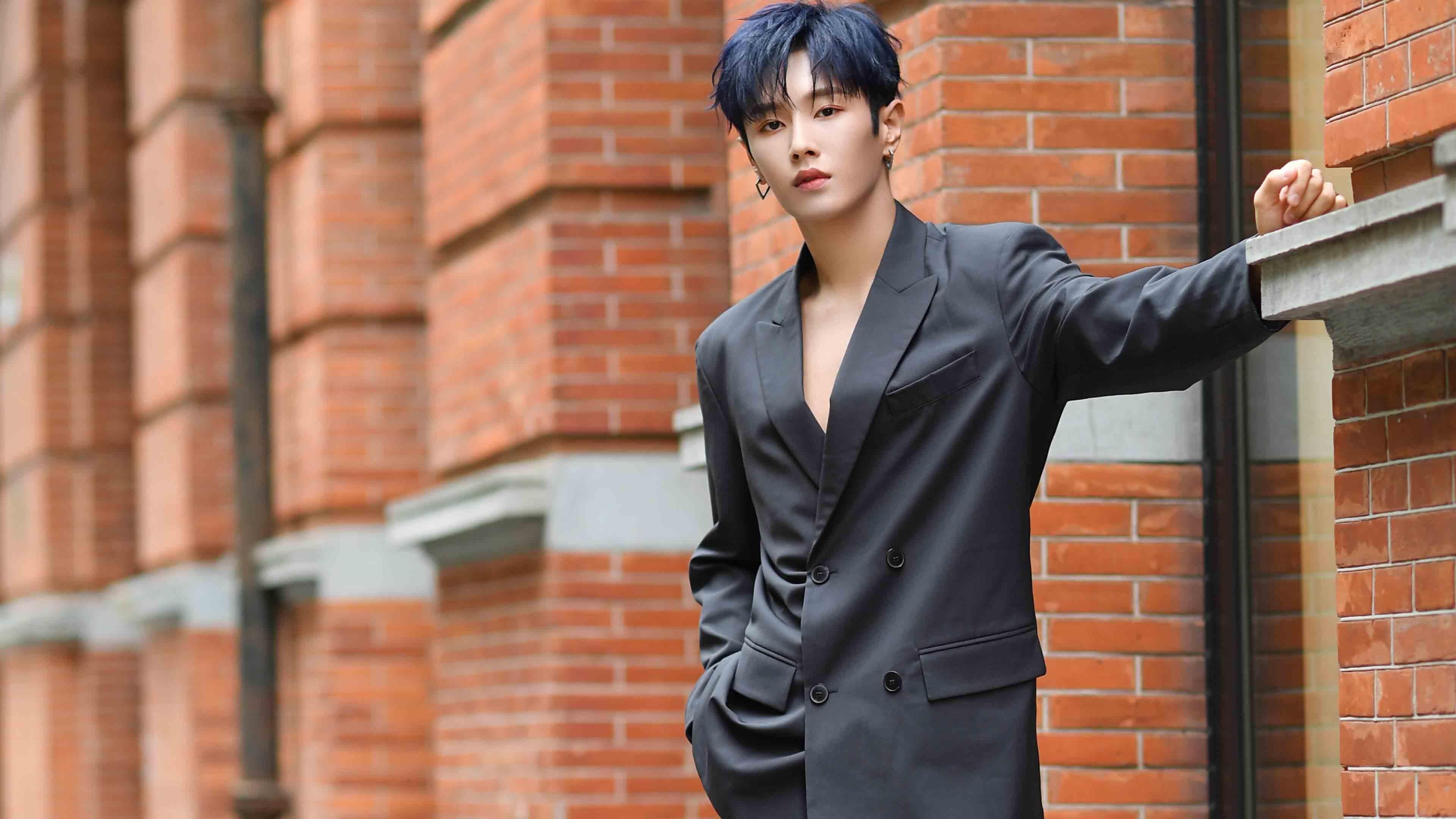 华体会官方网站-丁俊晖助阵斯诺克公益推广日，丁俊晖做斯诺克反败为胜视频