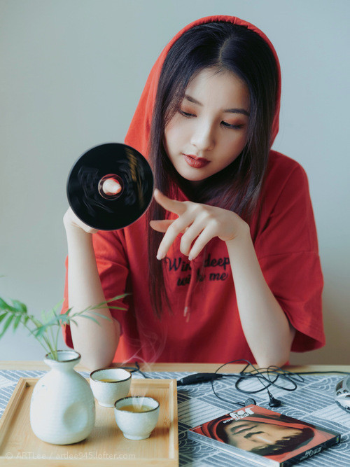 华体会官网入口-塞尔维亚女篮在欧洲锦标赛中强势夺冠，实力不容小觑，塞尔维亚女篮球