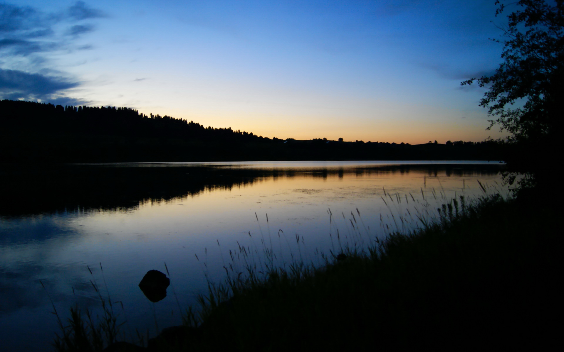 比赛进入伤停补时阶段出现关键转折球迷情绪瞬间沸腾,伤停补时比分算不算